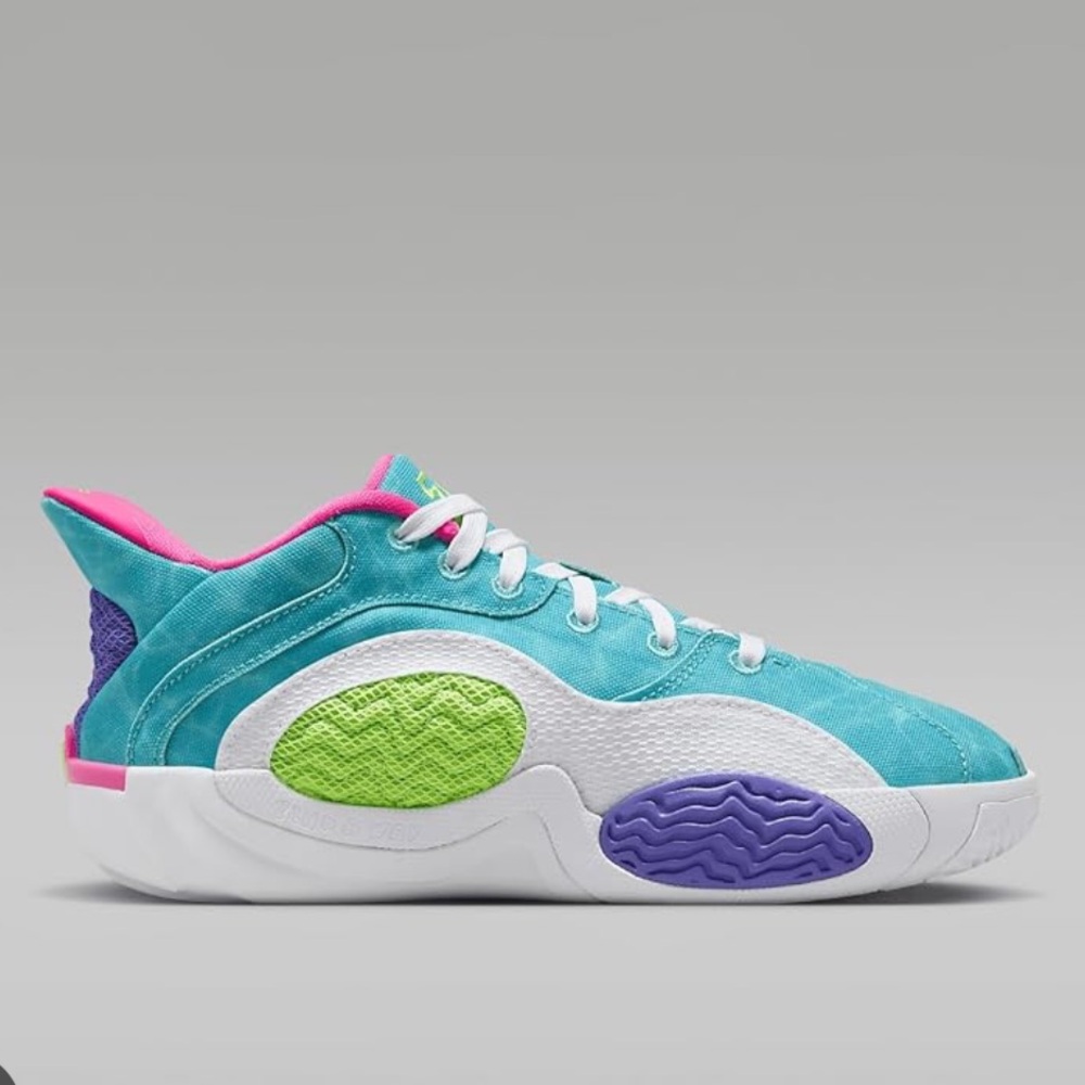 Nike Tatum 2 Big Kids' Basketball Shoes Hyper Jade/White/Hyper Pink/Green Strike